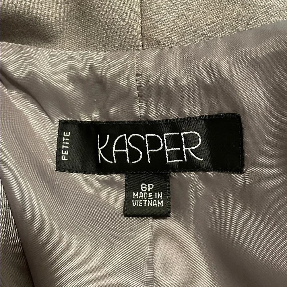 Kasper Jacket Blazer Women Size 6P Taupe Tailored Detailed Stitching - Picture 15 of 15